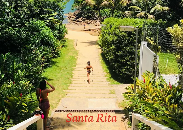 Apartamento com acesso a pé a Santa Rita - Enseada - Ubatuba